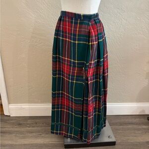 Vintage WoolPlaid Tartan Women's Skirt Sz 27 waist Fits a small